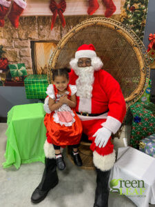 Where to get free pictures with Santa 2019 at GreenLeaf Market